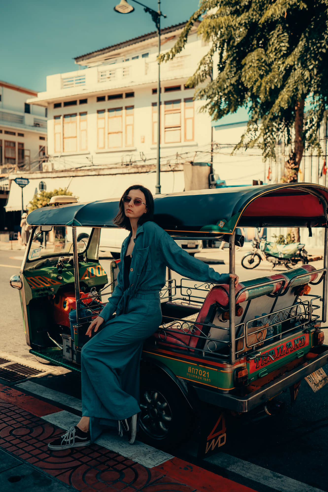 Kate street walking in photoshoot in Bangkok's